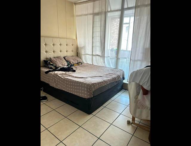 2 BEDROOM APARTMENT FOR SALE IN SUNNYSIDE